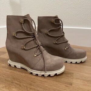 Sorel Boots with inner heal lift